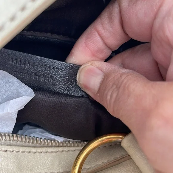 YSL Authentic Vintage Muse Large Leather Bag. MA100